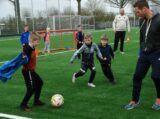 Paas-plezier op sportpark Het Springer voor S.K.N.W.K. JO7-1 en JO9-1 van zaterdag 8 april 2023 (87/240)